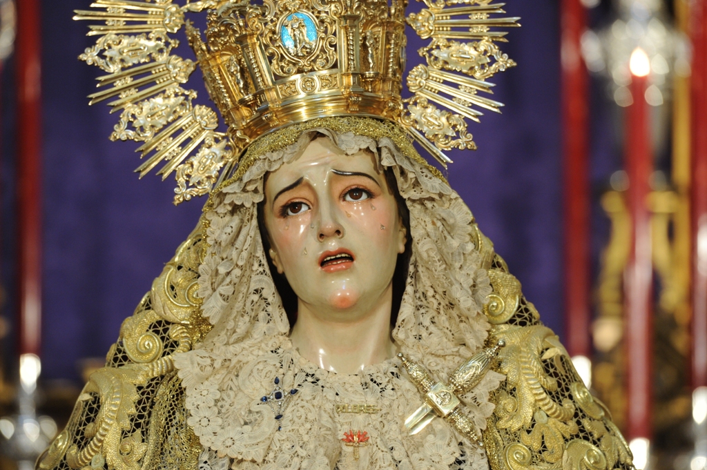 Virgen de los Dolores Hermandad de Santa Cruz Archisevilla